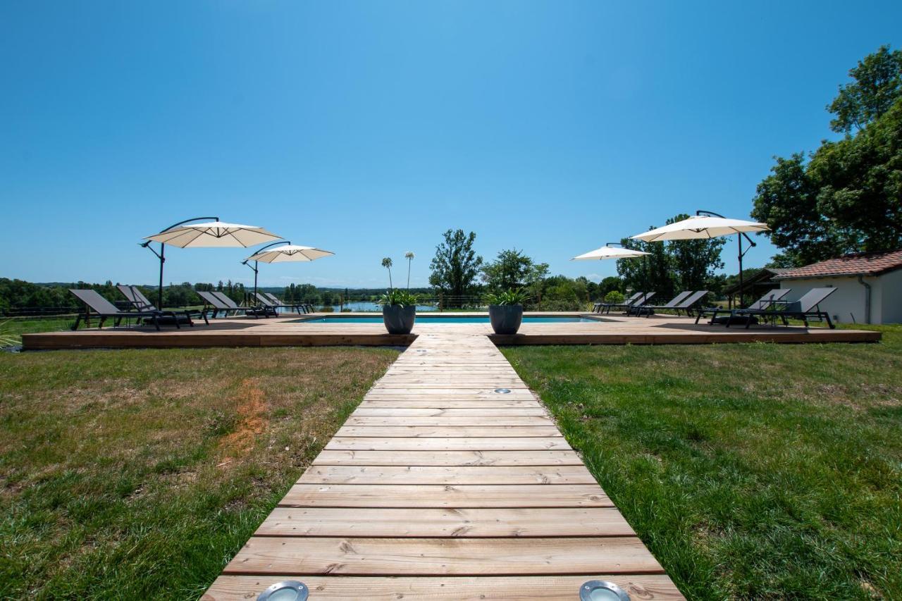 La Villa Face Au Lac Saramon Exteriör bild